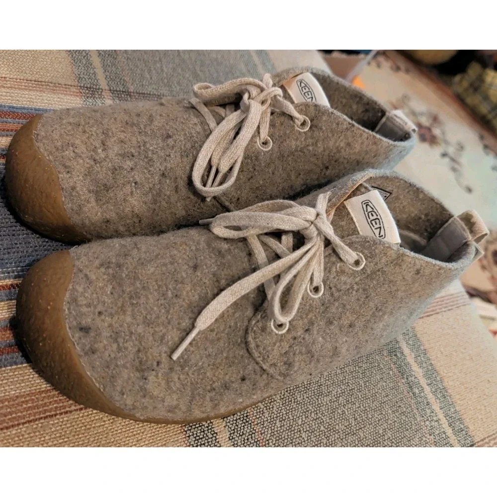 KEEN Men's Mosey Chukka Ankle Boot, Taupe Felt/Birch size 10